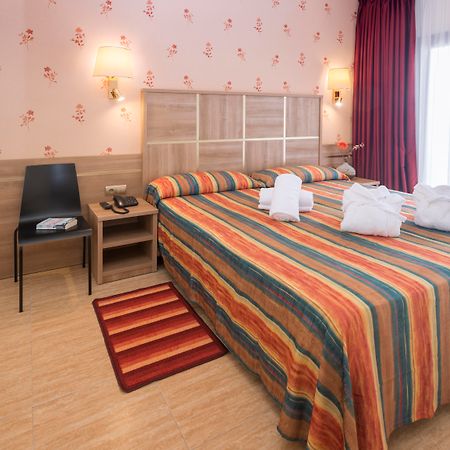 Sumus Hotel Stella And Spa 4S Adults Recommended ปิเนดาเดมาร์ ภายนอก รูปภาพ